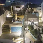 αura Cave Villa