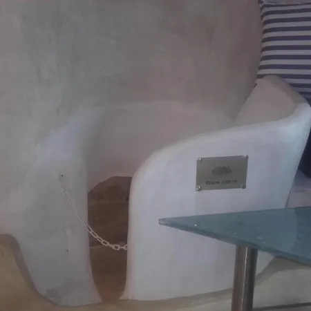 Villa αura Cave