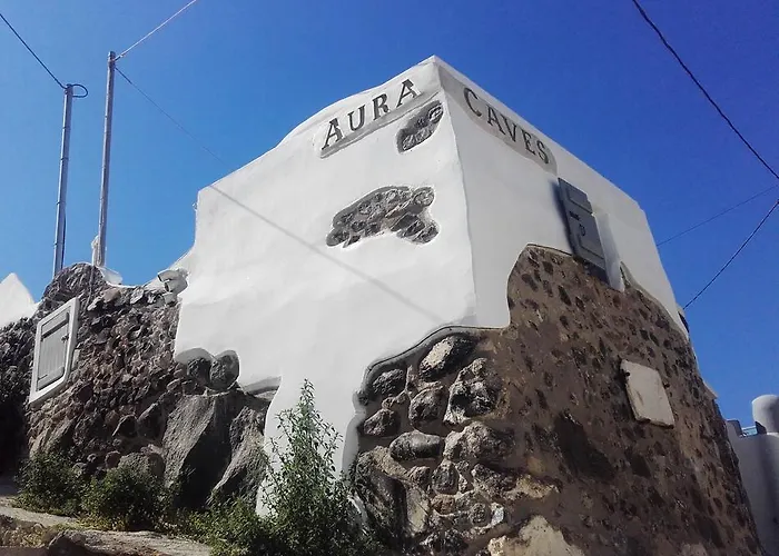 αura Cave Villa *