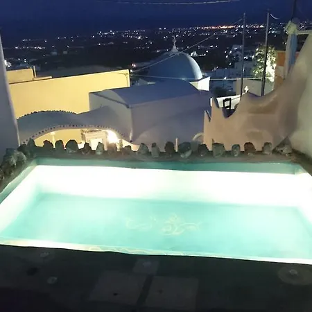αura Cave Villa Fira (Santorini)