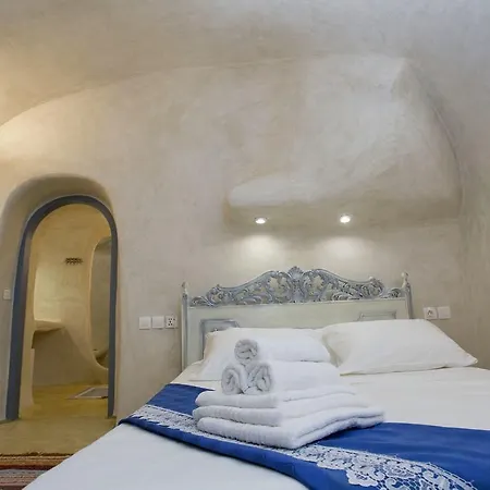 Villa αura Cave Fira (Santorini)