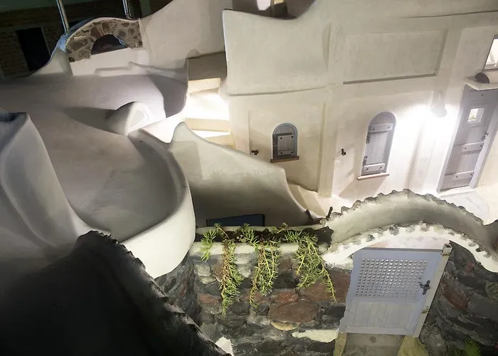 Villa αura Cave Fira (Santorini)