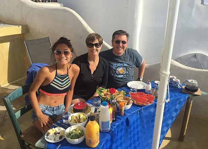 αura Cave Villa Fira (Santorini)